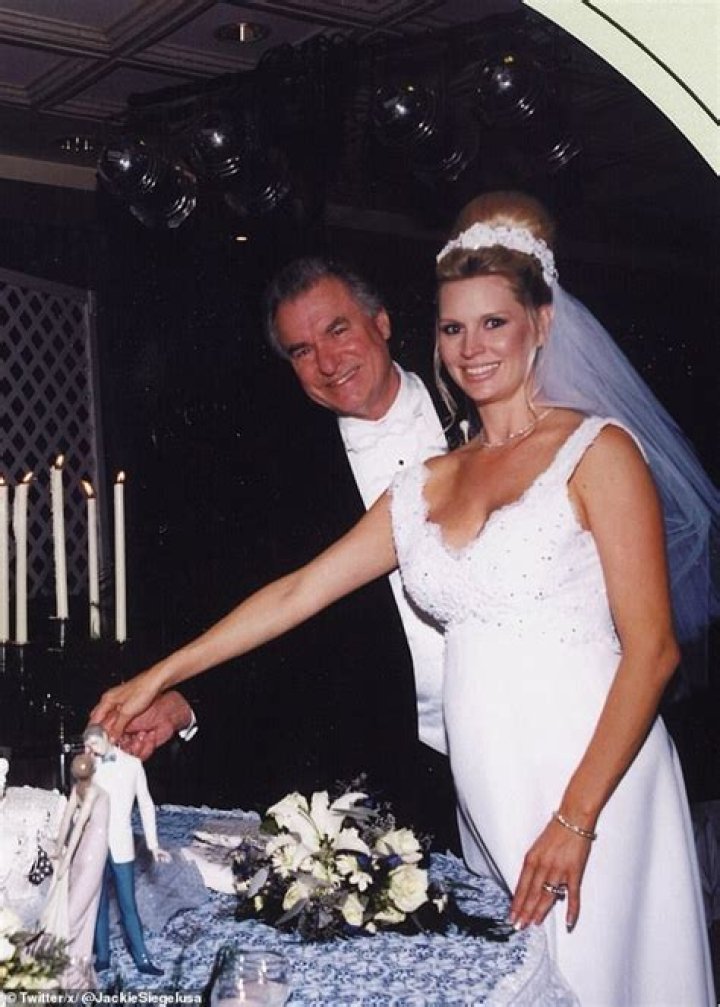 Are Jackie and David Siegel still married? – Celebrity.fm – #1 Official Stars, Business & People Network, Wiki, Success story, Biography & Quotes