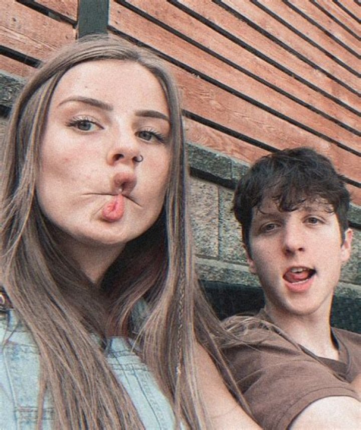 How did Urkel’s girlfriend died?