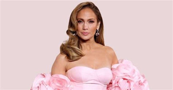 How much does Jennifer Lopez make per movie?