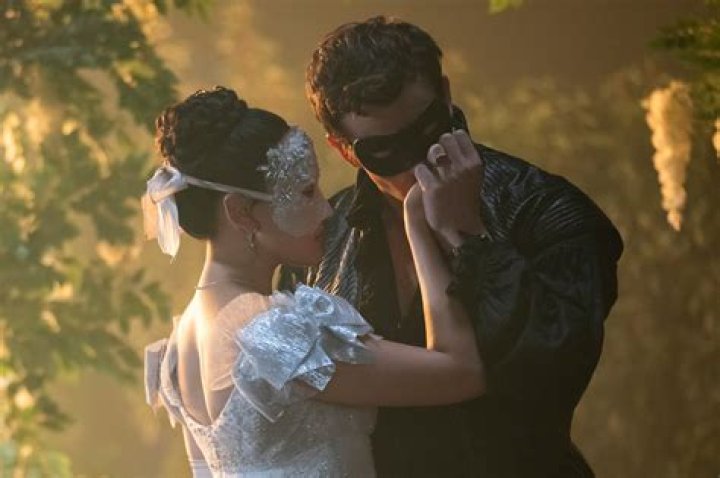 Is Sophie a better witch than Marnie?