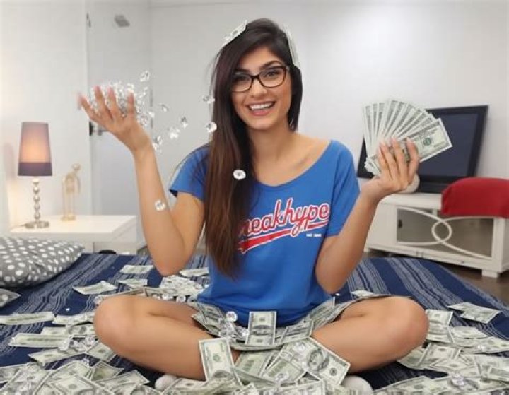 What is Mia Tyler Worth? – Celebrity.fm – #1 Official Stars, Business & People Network, Wiki, Success story, Biography & Quotes