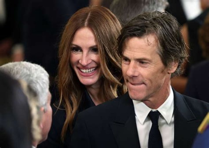 Julia Roberts kiminle evli?