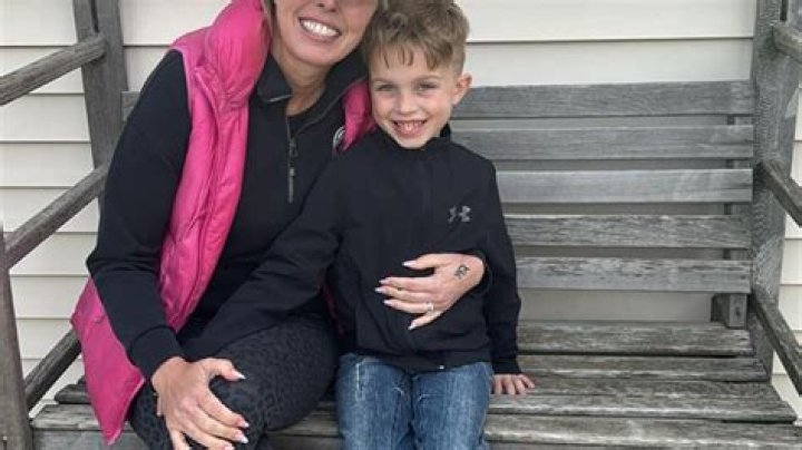 Who plays T Pol’s mother? – Celebrity.fm – #1 Official Stars, Business & People Network, Wiki, Success story, Biography & Quotes